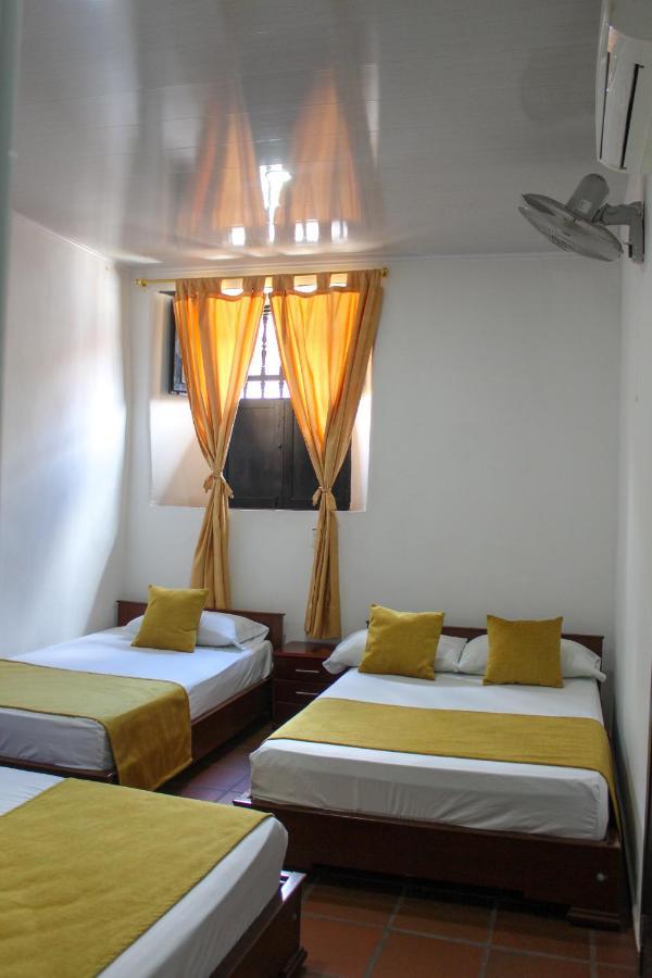 Hotel Colonial San Felipe Giron Exterior photo